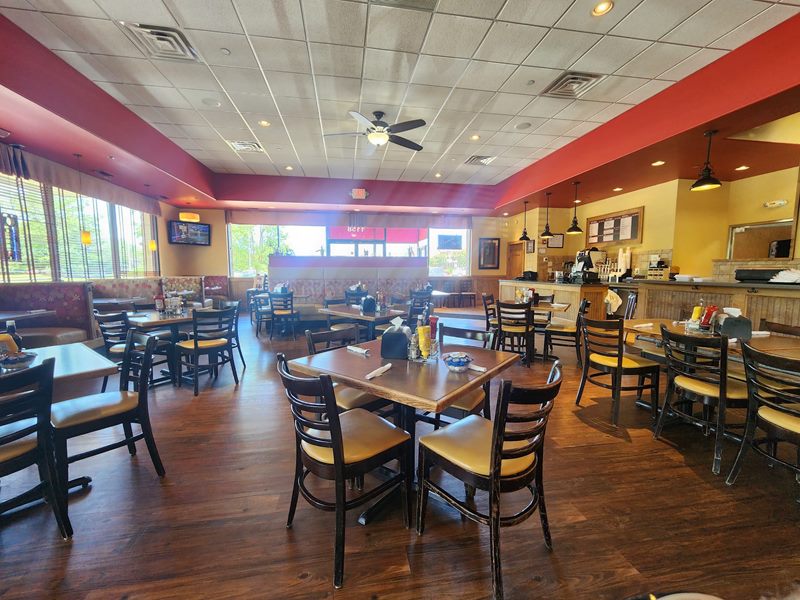 Benny's Place interior